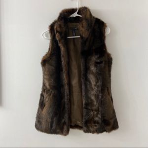 AQUA Faux Fur Vest Brown Size XS 🍁